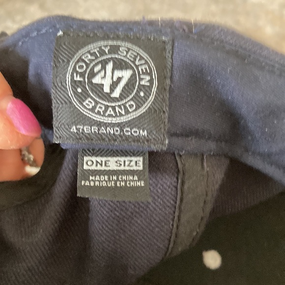 Boston Red Sox Cap - Picture 4 of 6